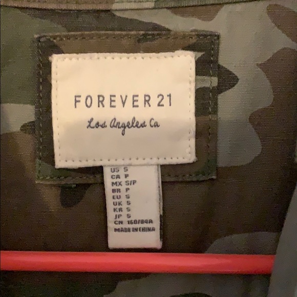 Declutter my closet - Picture 2 of 3